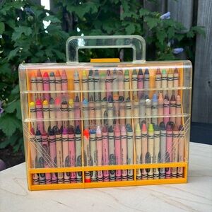 Vintage 72 Slot Crayola Crayon Carrying Case With Crayons Some Discontinued